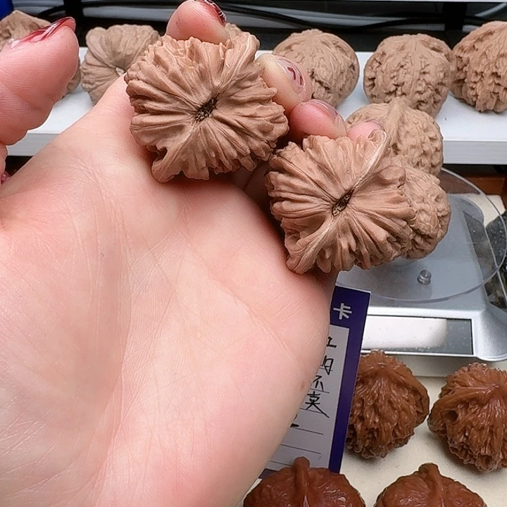 文玩核桃吊坠本*40全品原装无药山地四座楼