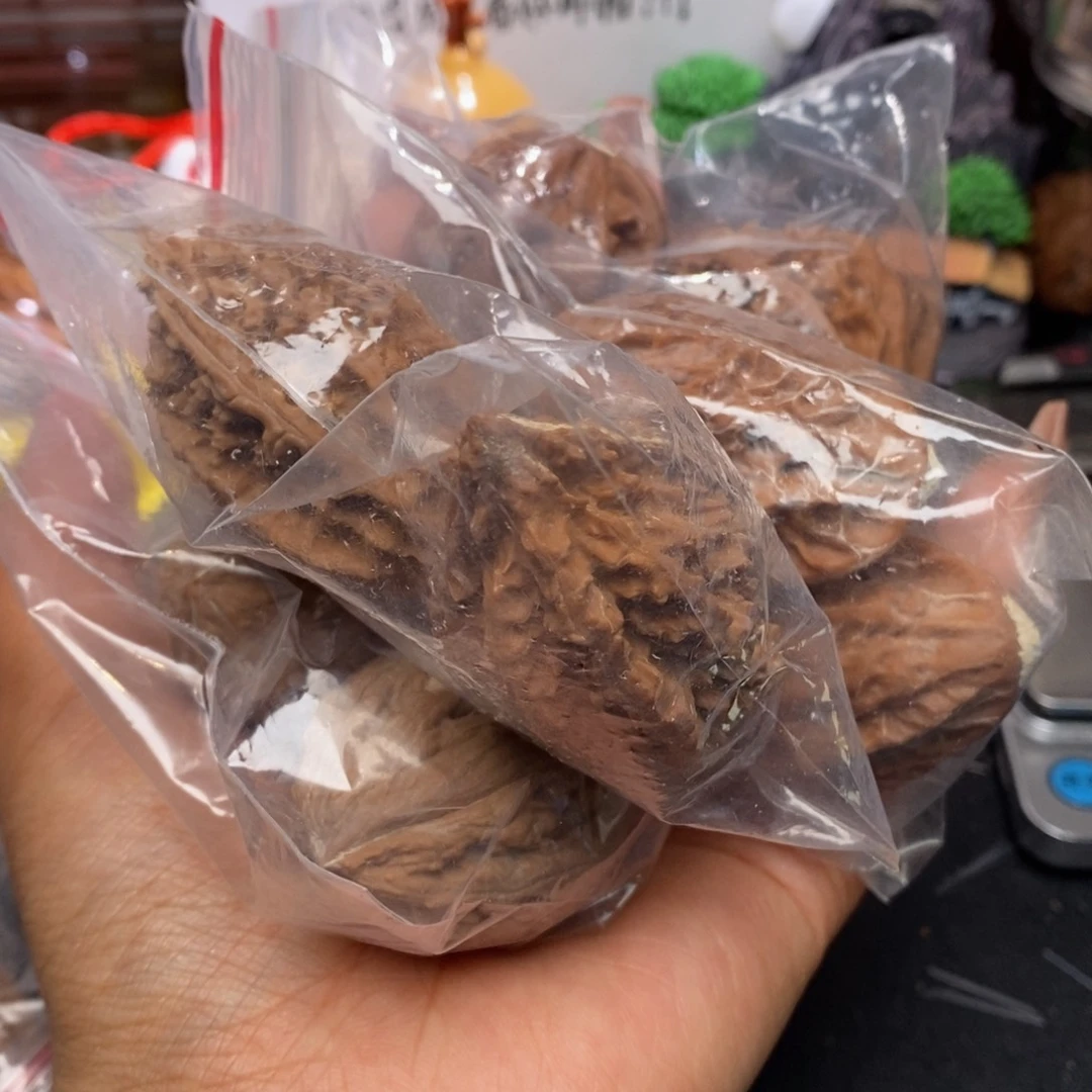 文玩核桃把件核桃57瑕疵阴皮一共四对