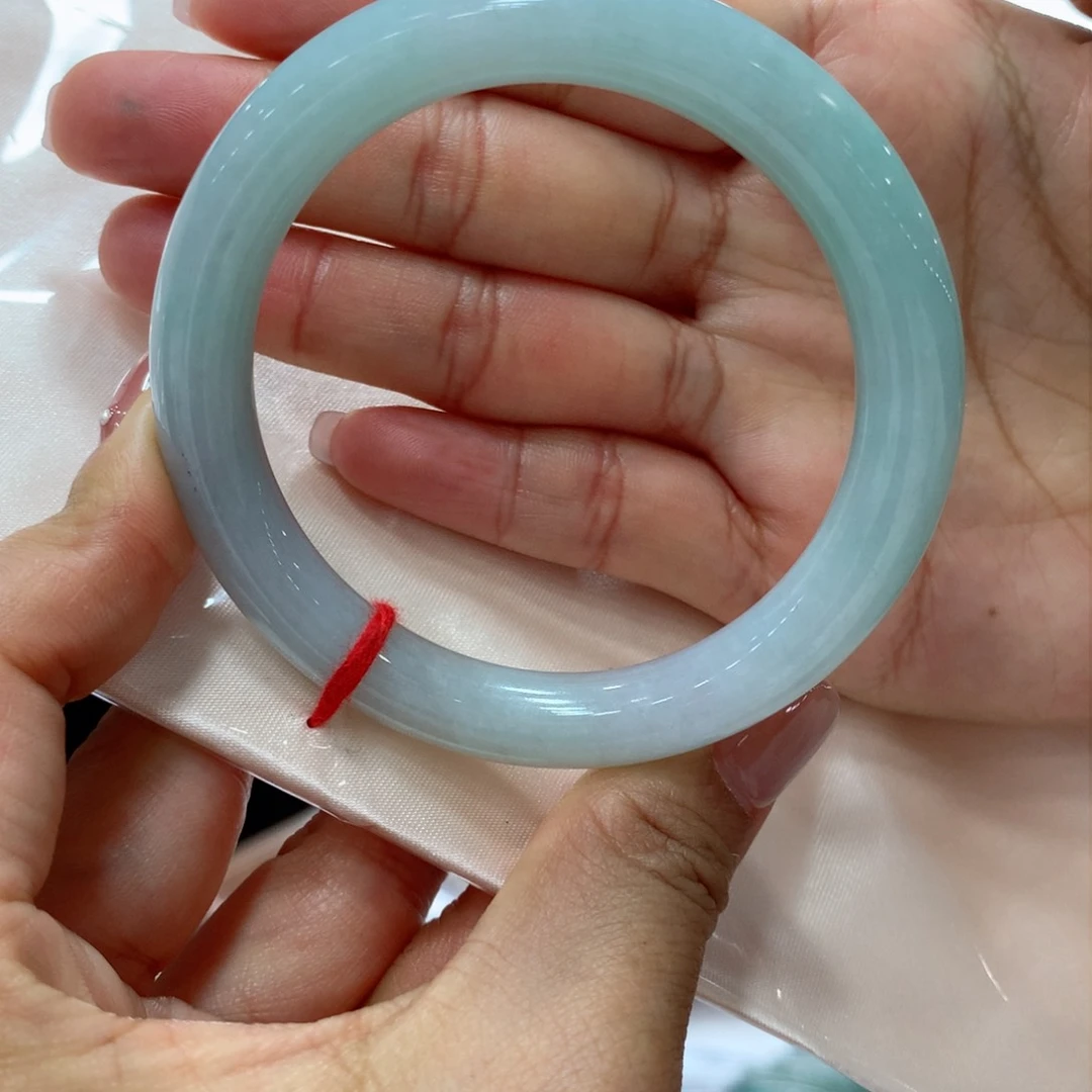 翡翠手镯未镶嵌买断