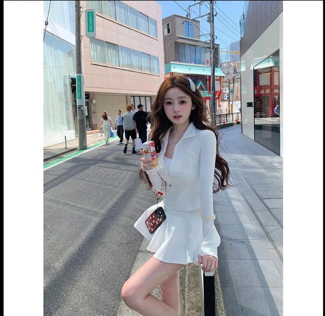 套装女夏季2025新款时尚显瘦户外防晒衣短裤跑步两件套薄