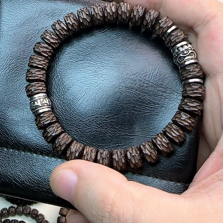 【闪购商品】椰蒂手串9逆麟吞金兽上上签