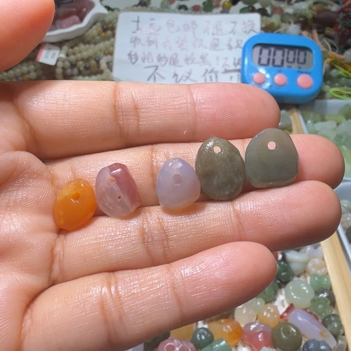 和田玉未镶嵌珠宝半成品