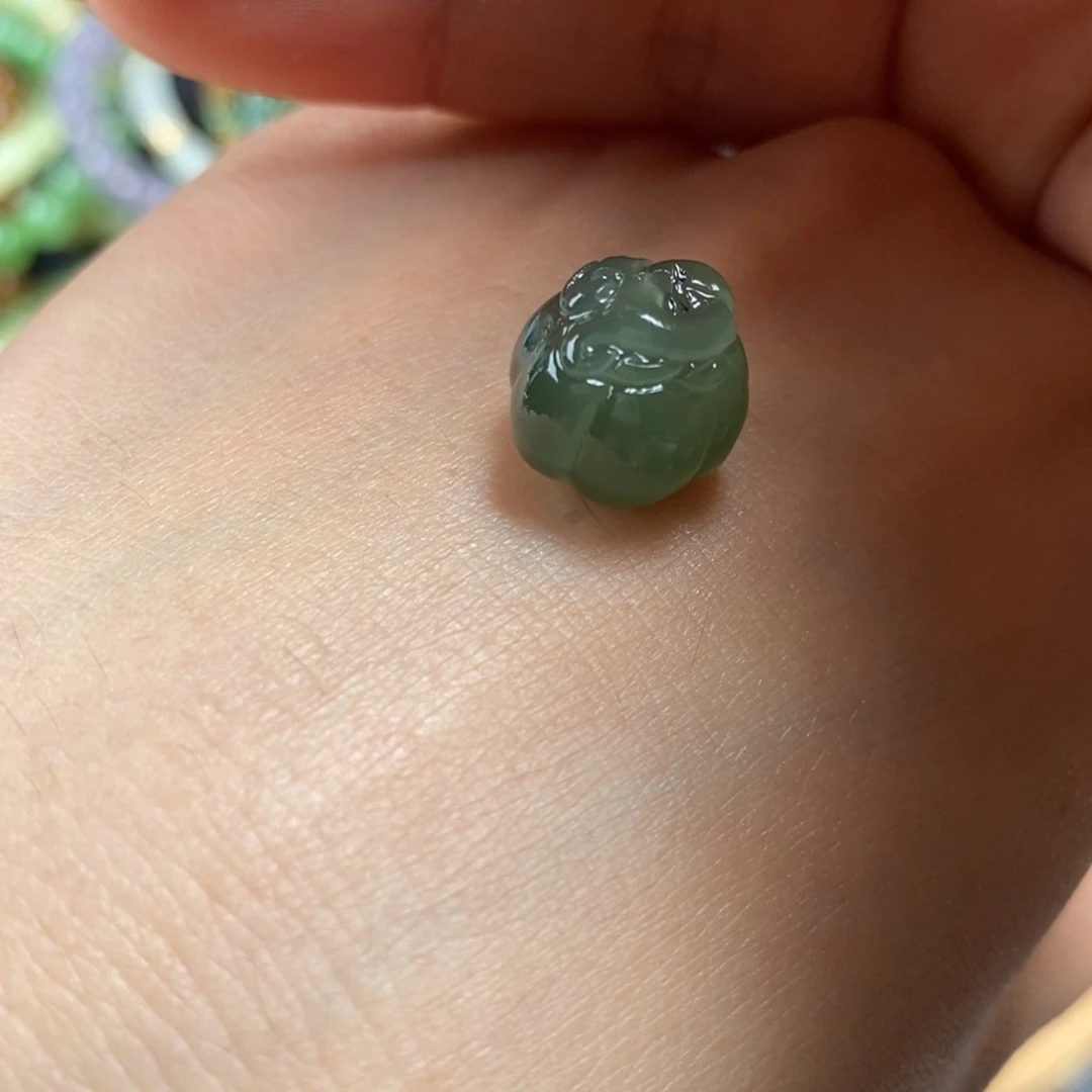 和田玉未镶嵌吊坠(不含链)晴水荧光钱袋