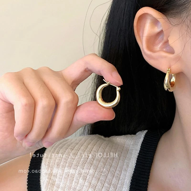 铜合金锆石耳饰 冷淡风简约素圈耳环女法式小众设计感耳圈轻奢