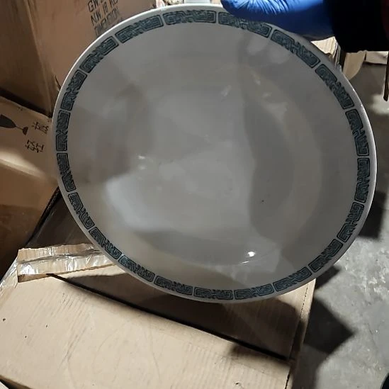 瓷片陶瓷盘子碗啥都有