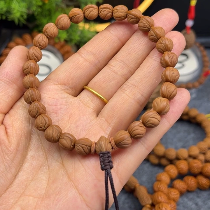手串桃核玉龙脊手持
