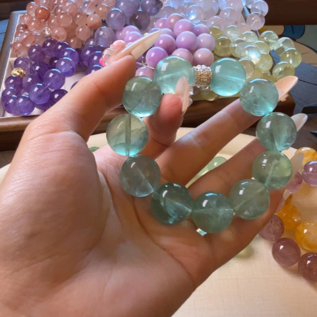 水晶手链未镶嵌?**e湖水绿17卡