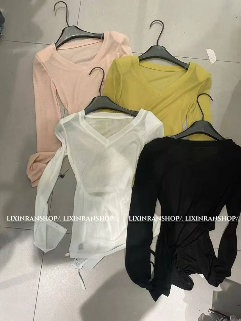 李欣然  【夏日松弛感】  设计感V领露背小心机薄款长袖T防晒A1663