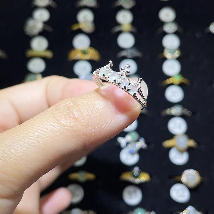 翡翠未镶嵌戒指戒指