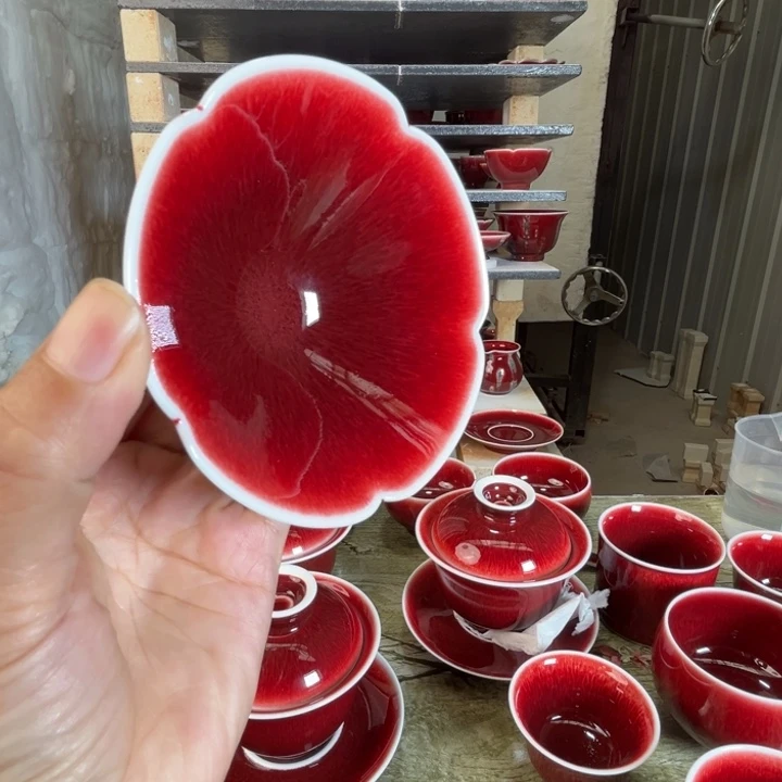 景德镇浅行窑花口斗笠杯