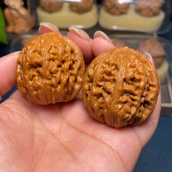 【闪购商品】文玩核桃把件凤凰台