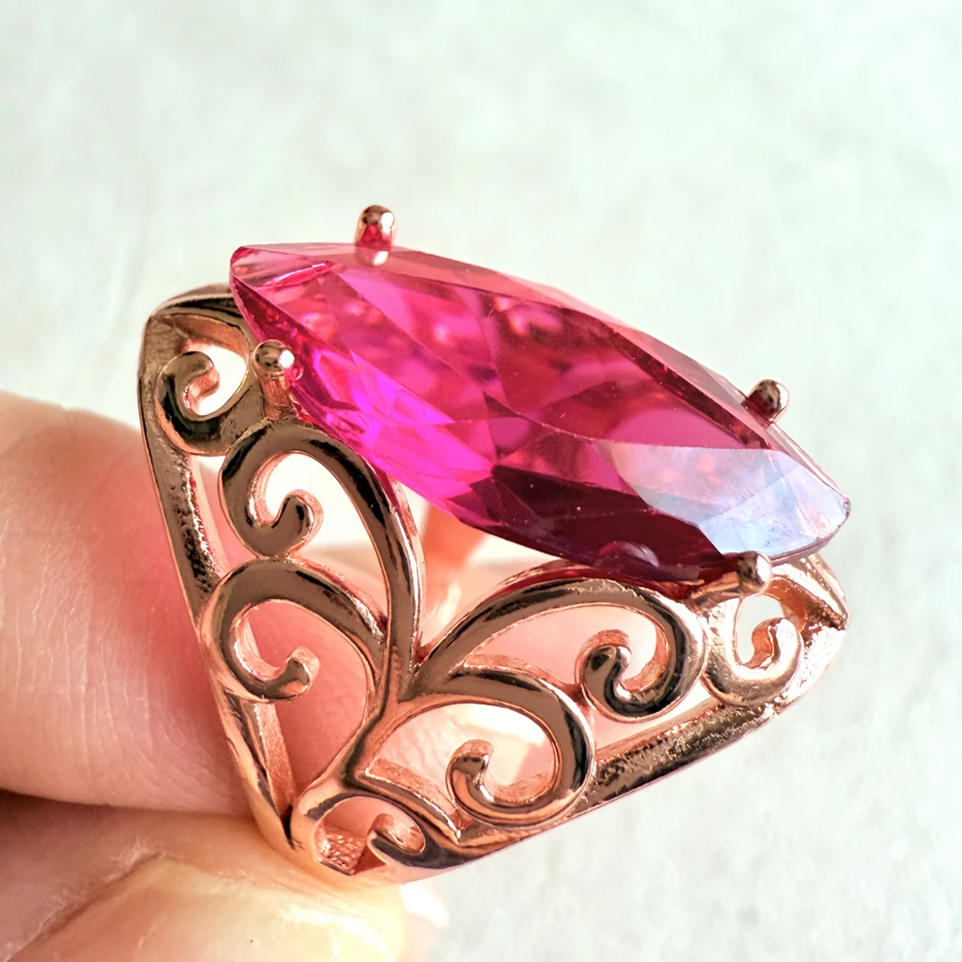纯铜仿水晶戒指 新款高档قىزىل ياقۇت ئۈزۈك