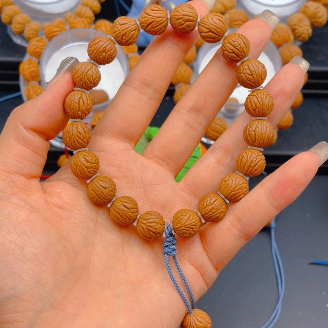 桃核手串M****e见健健康康平平安安9