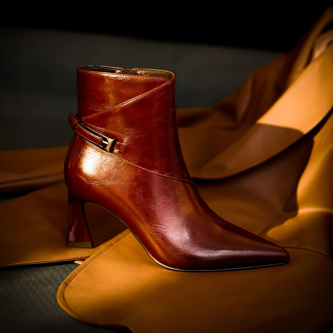 牛皮6厘米2024年秋季新款气质百搭细跟百搭尖头短靴SGX088