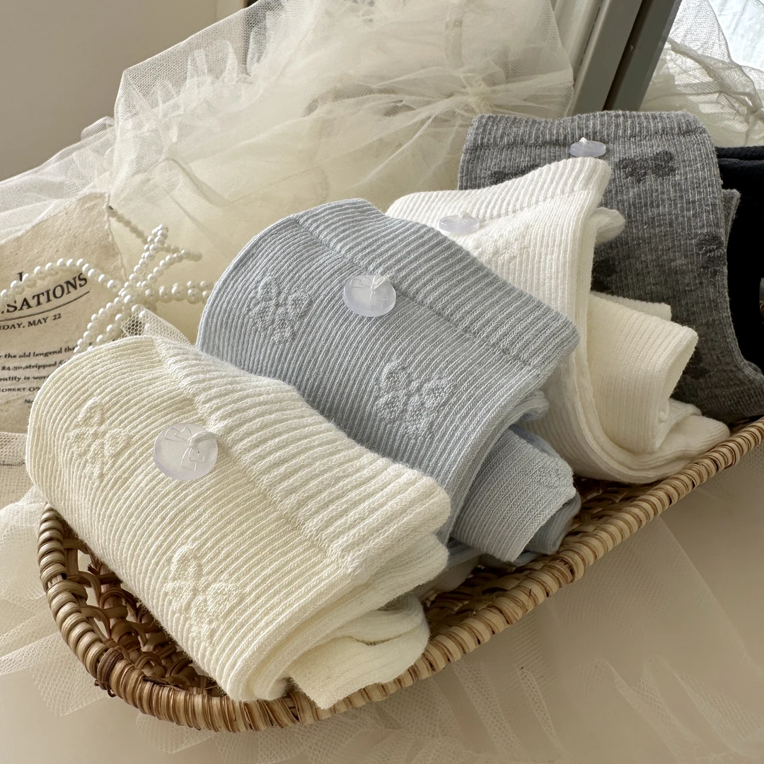 蝴蝶结扣子  中筒袜子 春季新款