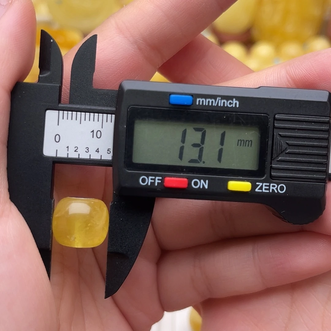 琥珀未镶嵌裸石蜜蜡老型梦微瑕