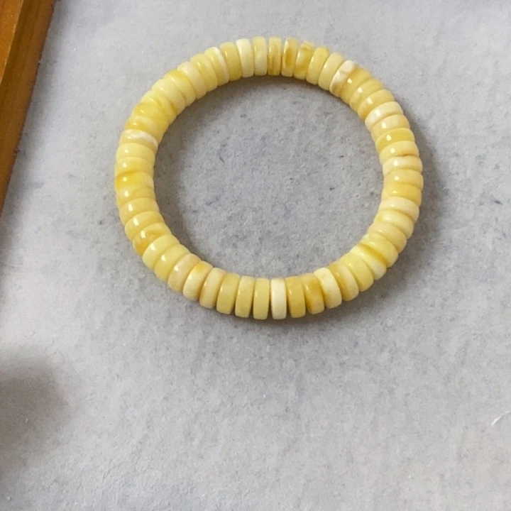 蜜蜡裸石未镶嵌串