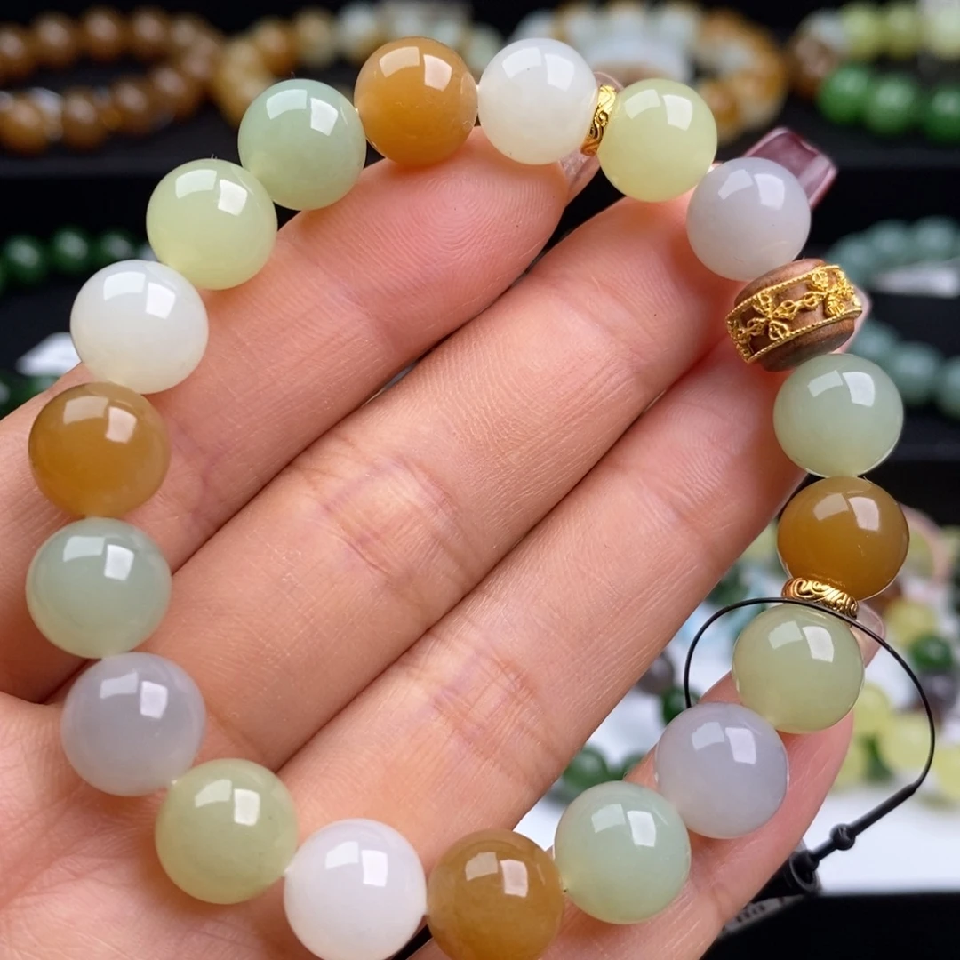 和田玉未镶嵌手串