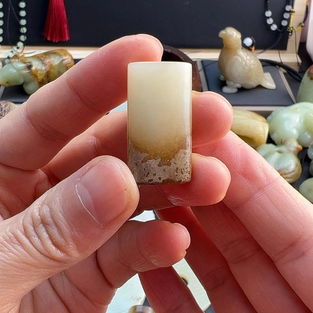 和田玉（糖玉）未镶嵌挂件