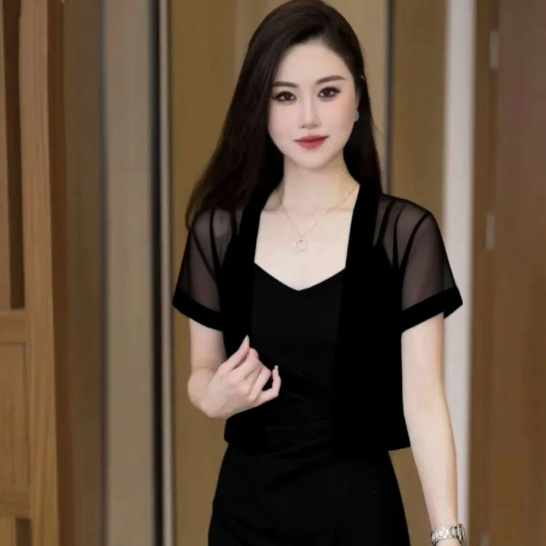 夏季防晒短袖披肩搭配裙子薄款坎肩短外套冰丝网纱显瘦短袖开衫