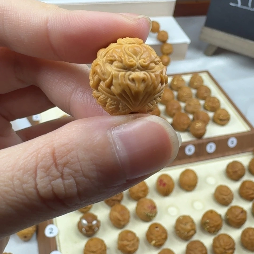 吊坠猴头核桃雷震子