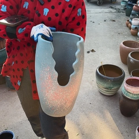 口22高41瑕疵一个盆子。