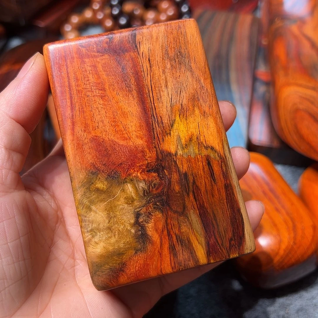 曹***建交趾黄檀（大红酸枝）