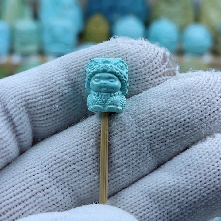 绿松石未镶嵌珠宝奇石