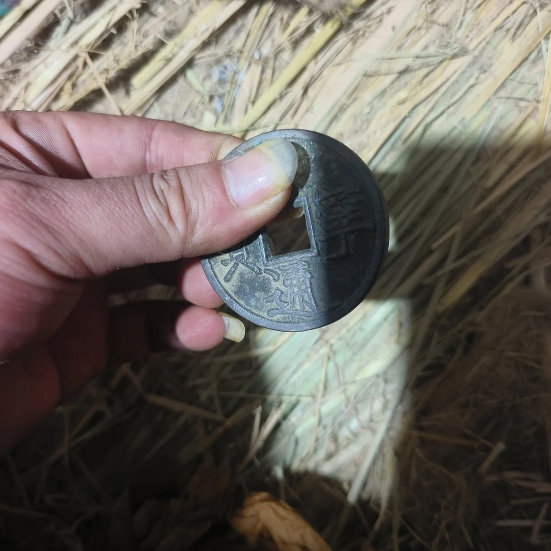 家居饰品家居饰品崇宁现代工艺品D024