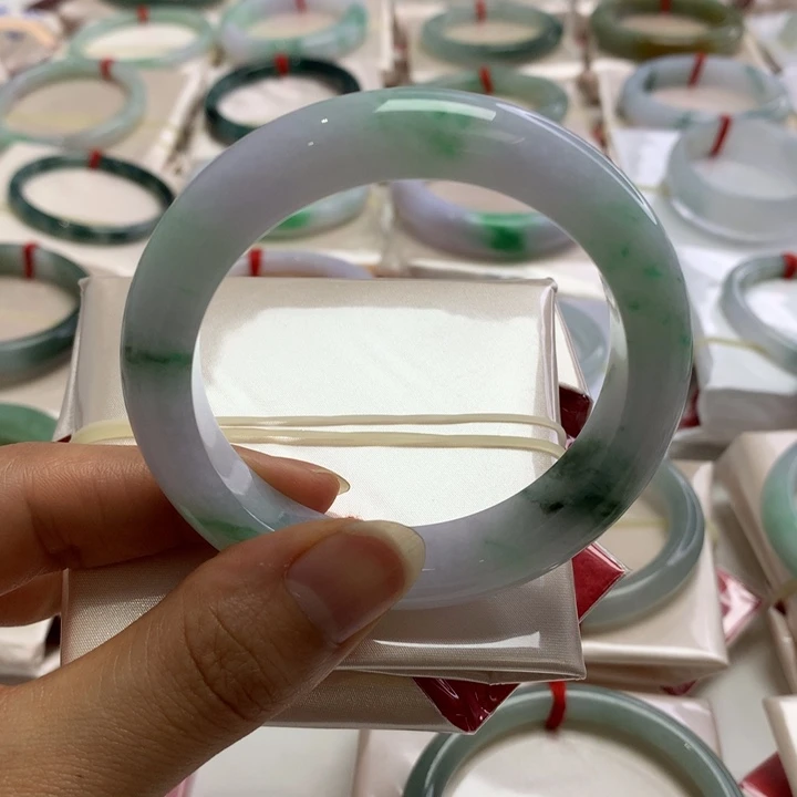 翡翠未镶嵌手镯飘花55.6