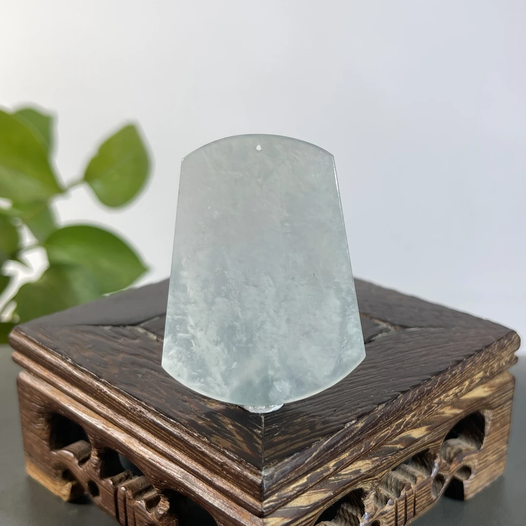 JSW27-26  天然缅甸翡翠A货 无事牌