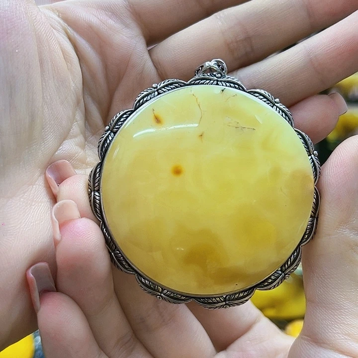 琥珀银S925镶嵌颈饰吊坠