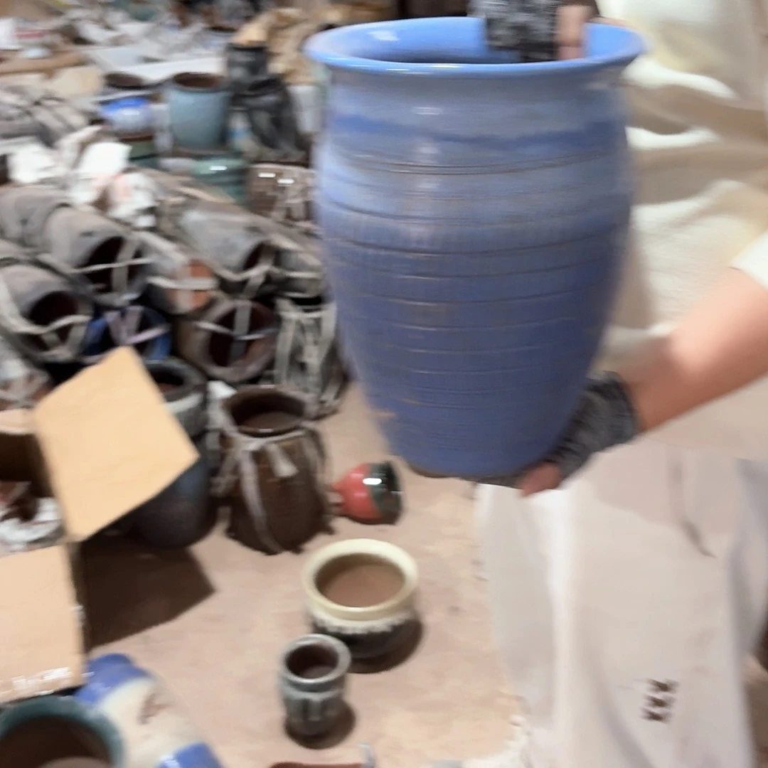 红陶口20高30一个