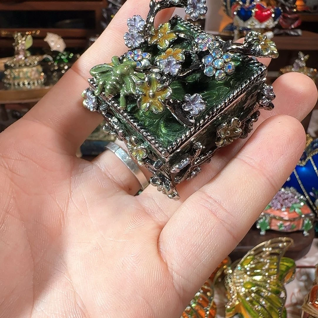 手工制品请勿吹毛求疵