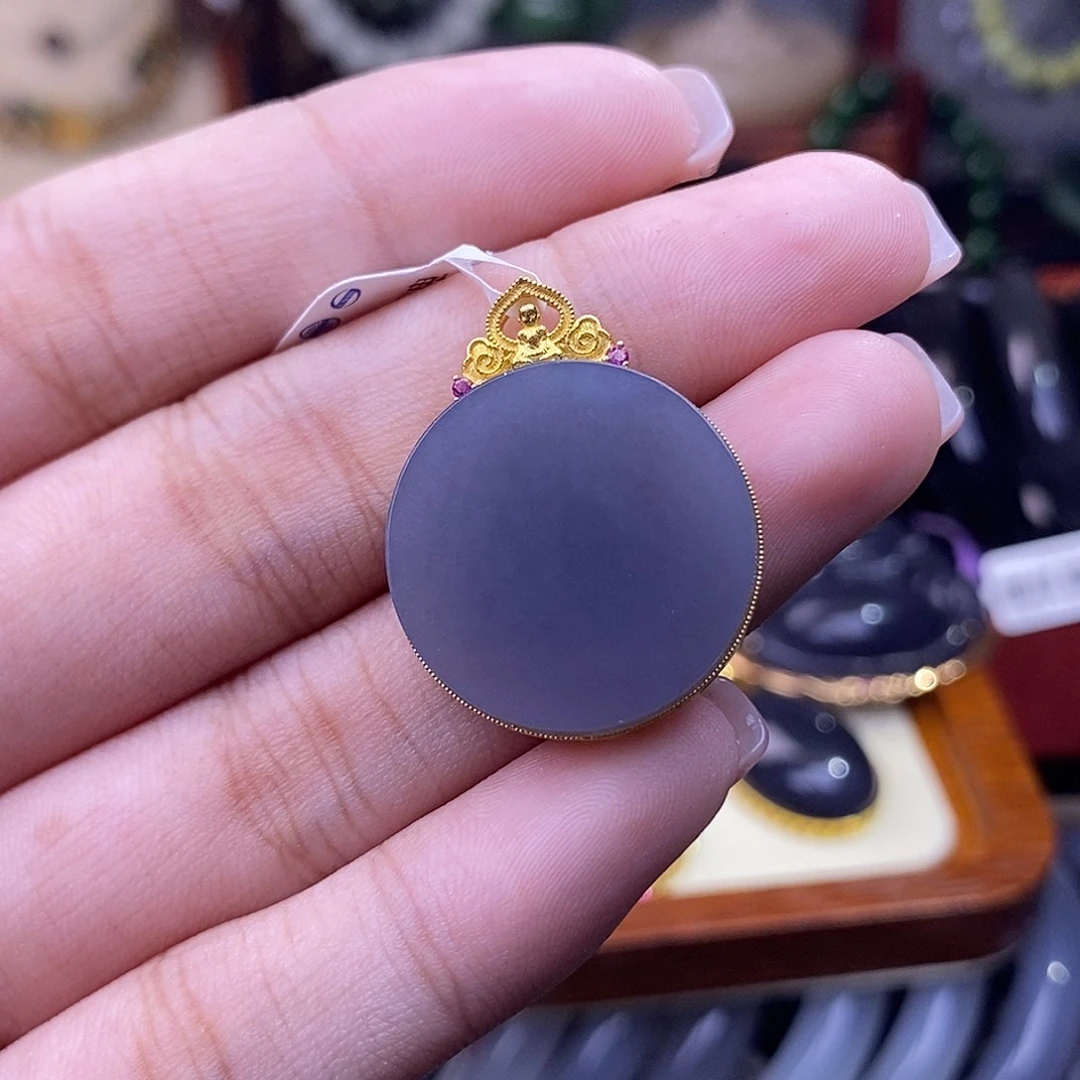 和田玉浓烟紫金镶圆牌未镶嵌