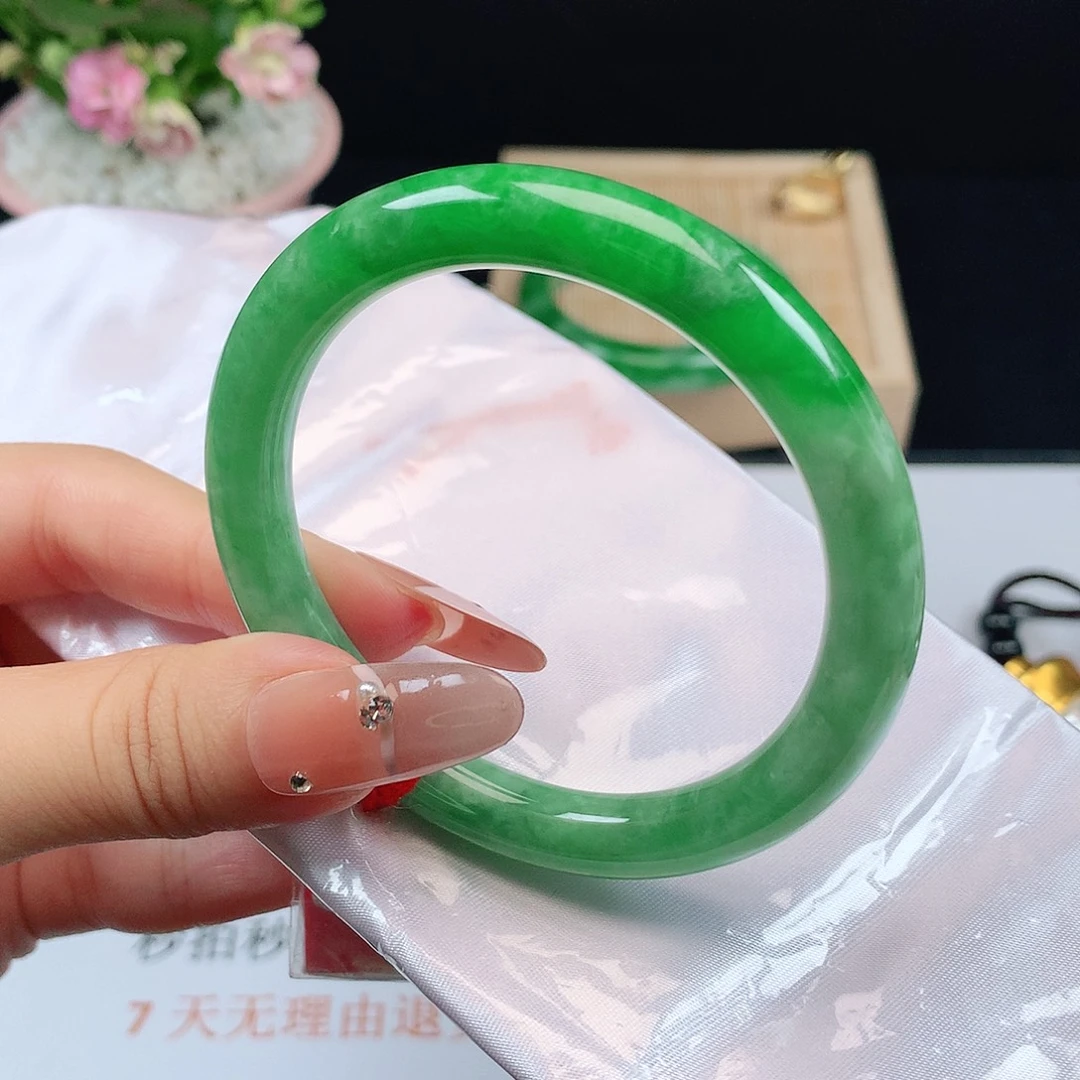 翡翠未镶嵌手镯1491