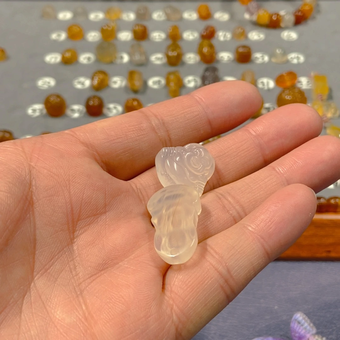 北***鸟玛瑙/玉髓合金颈饰佛