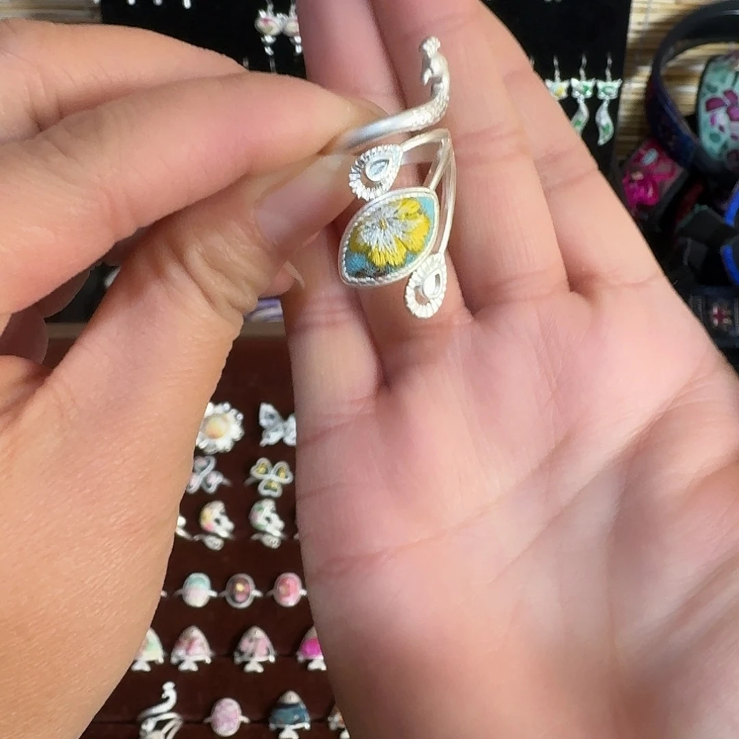 织绣民族风刺绣戒指