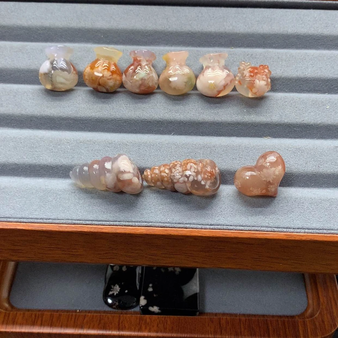 【闪购商品】玛瑙/玉髓手链未镶嵌小*?