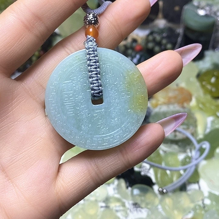 蛇纹石玉颈饰未镶嵌芈