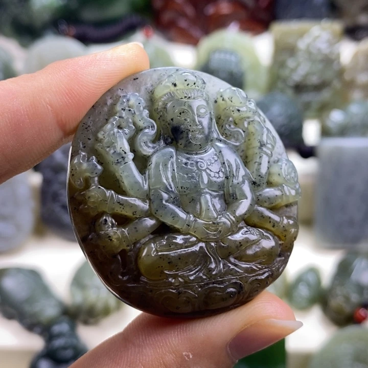 颈饰未镶嵌和田玉