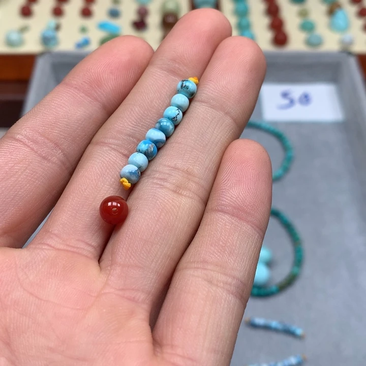 南红玛瑙配饰未镶嵌