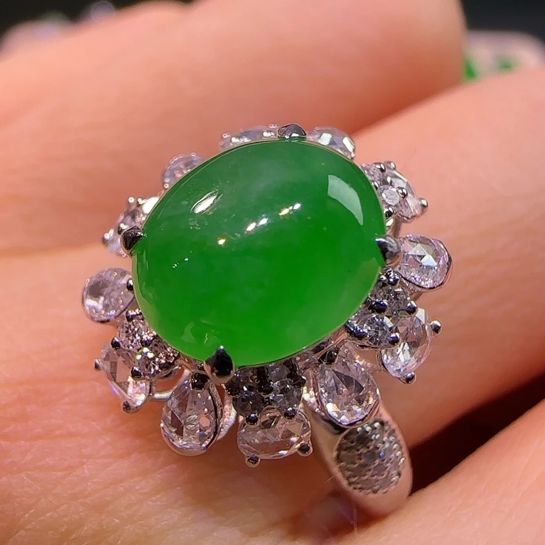 翡翠18K金镶嵌戒指