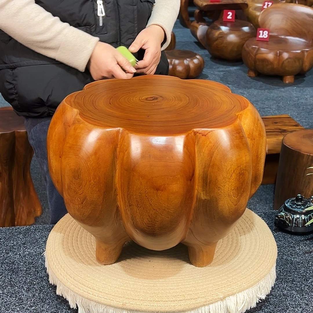 25 号香樟木尺寸：38-38-28cm