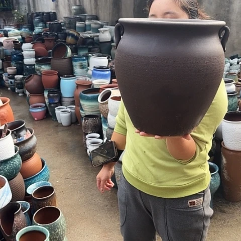 口28高30瑕底裂一个。