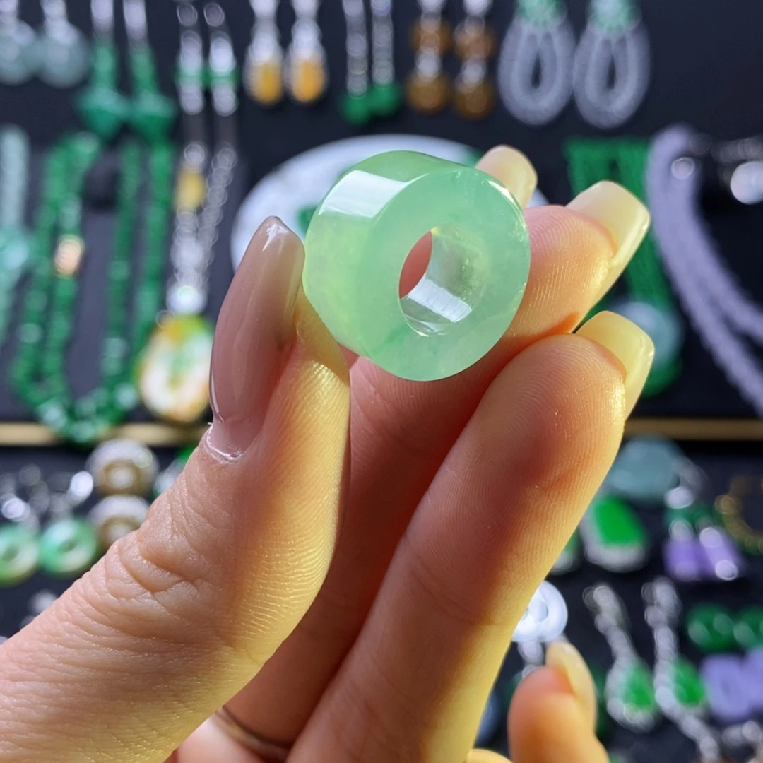 翡翠裸石晴底路路通