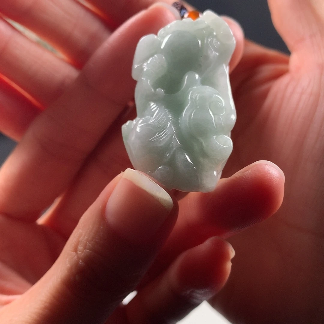 翡翠未镶嵌颈饰翡翠挂件
