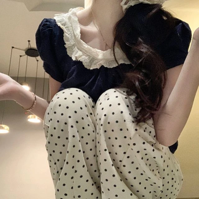 法式泡泡袖短袖上衣女夏设计感钩花蕾丝衬衣小众高级花边衬衫独特