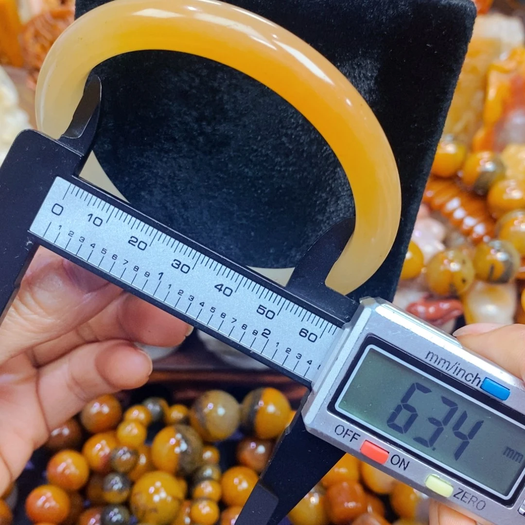 未镶嵌石英质玉（黄龙玉）吊坠(不含链)