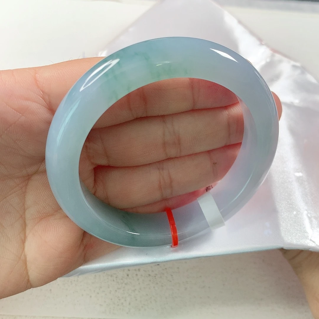 翡翠手镯未镶嵌①①③